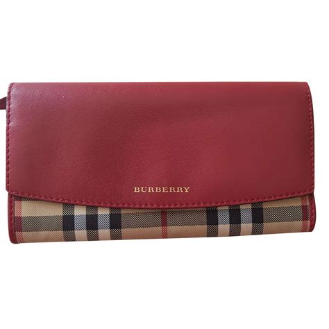 magliette burberry scontate|burberry leather wallet.